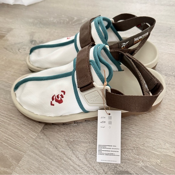 Reebok White Teal Brown Casual Slip-On Sandals
